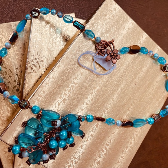Artisan Crafted Aqua blue multi crystal Lariat necklace with matching Bracelet - Picture 3 of 13